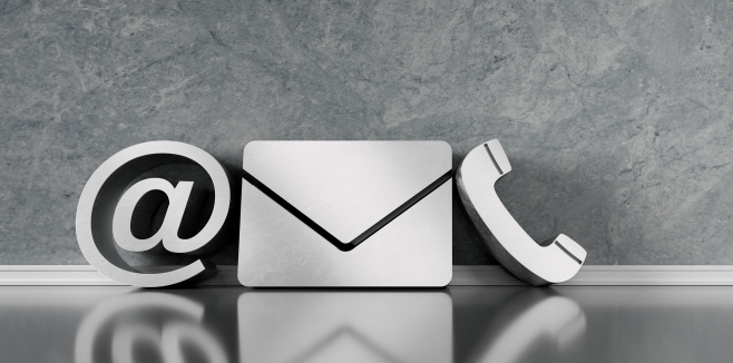 Your contact to contract & claims management specialists at1155PM consultants GmbH. Source : istockphoto.com; Copyright: peterschreiber.media; Picture:; 3D graue Textform von Kommunikationssymbolen gegen Wand mit Copyspace.